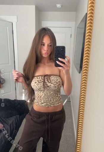 Full leaked Weluvv brii private photo