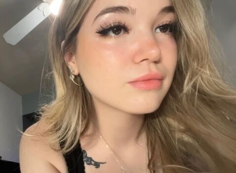 Full leaked Wencytheintern private photo