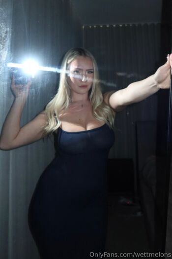 Full leaked Wettmelons private photo