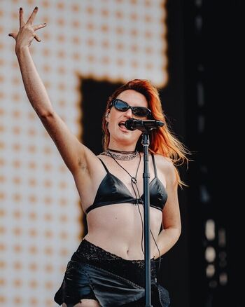 Full leaked Whereismuna private photo