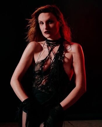 Full leaked Whereismuna private photo