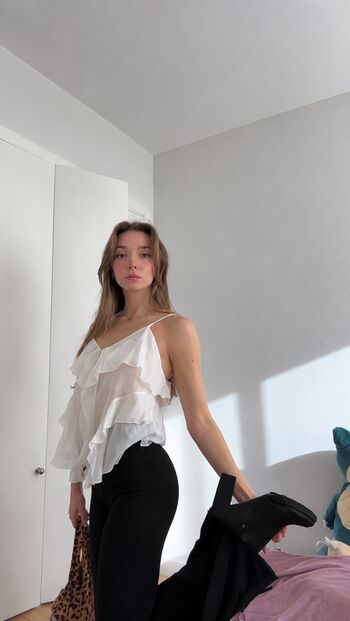 Full leaked White bvnny private photo
