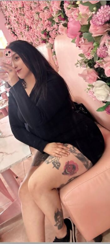 Full leaked Who is she private photo