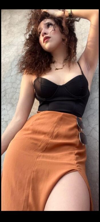 Full leaked Who is she private photo
