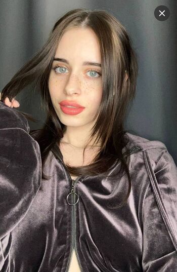 Full leaked Larapechika / private photo