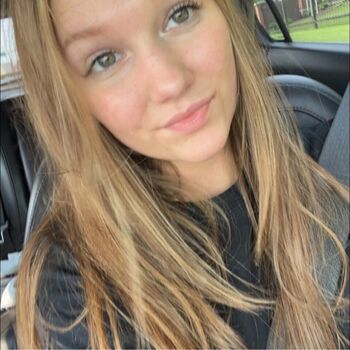 Full leaked Haileyyjoness private photo