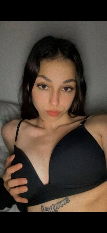 Full leaked Mia little/ private photo
