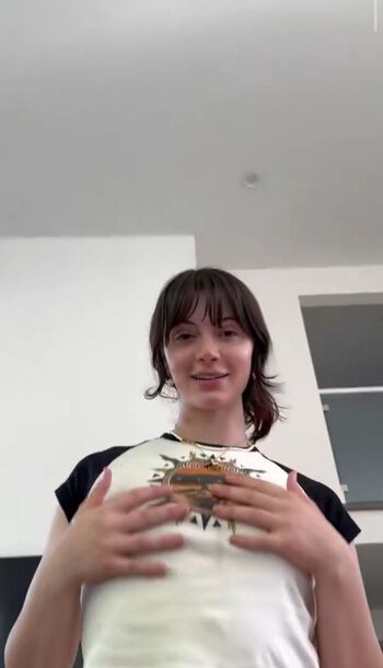Full leaked Miablueye/ private photo