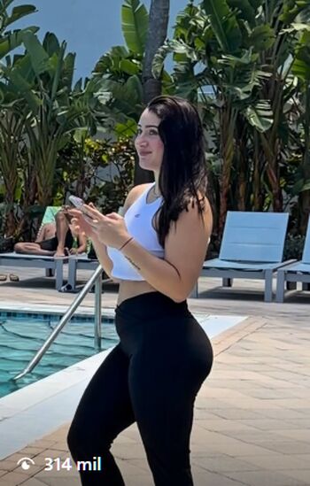 Full leaked Renata schneider/ private photo