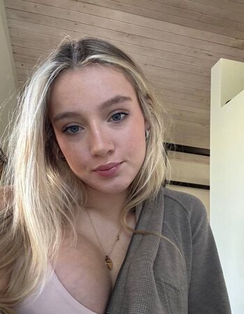 Full leaked Liana banks/ private photo