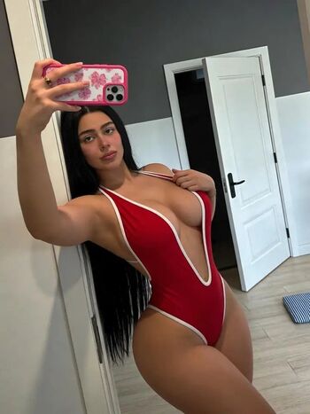 Full leaked Lady in the streets / private photo