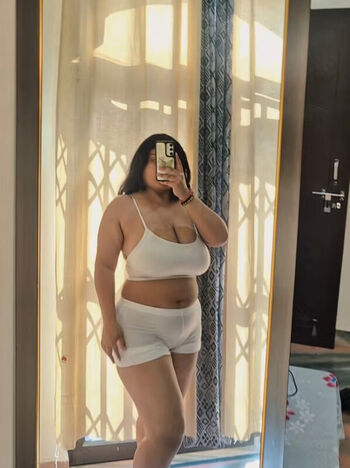 Full leaked Who says private photo
