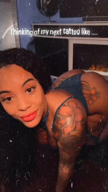 Full leaked Whouluvluv private photo