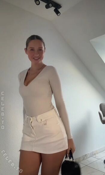 Full leaked Wieke private photo