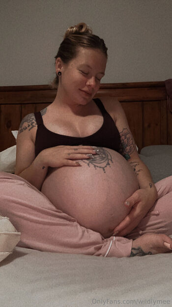 Full leaked Wildlymee private photo