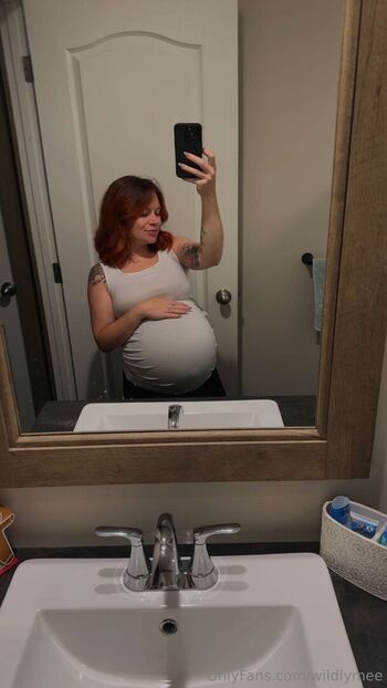 Full leaked Wildlymee private photo