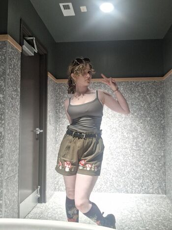 Full leaked Windexnoises page private photo