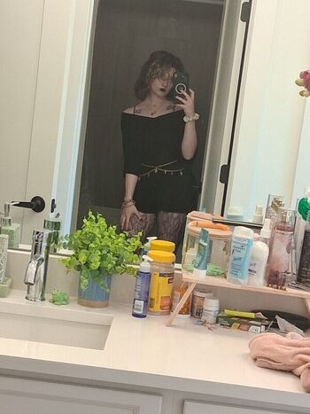 Full leaked Windexnoises page private photo