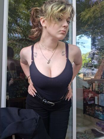 Full leaked Windexnoises private photo
