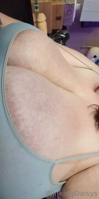Full leaked Winkingdaisys private photo