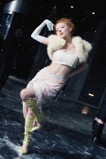 Full leaked Winter aespa private photo