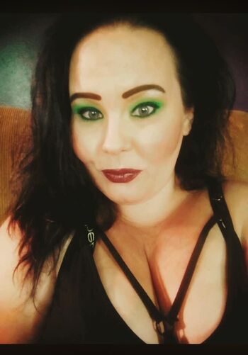 Full leaked Witchymomma private photo