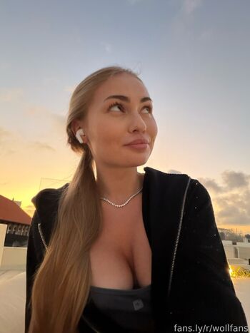 Full leaked Wollfgram private photo