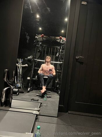 Full leaked Wolver peen private photo