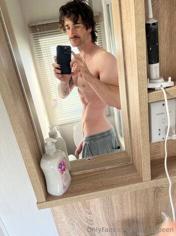 Full leaked Wolver peen private photo