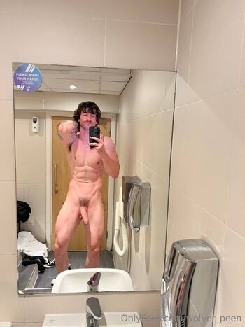 Full leaked Wolver peen private photo