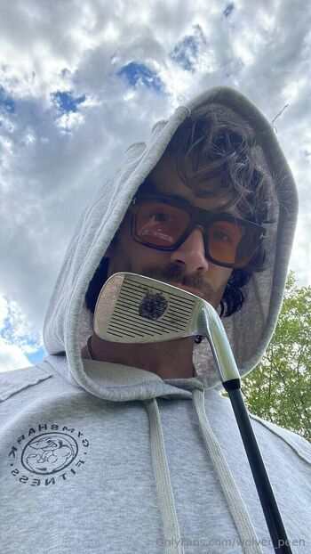 Full leaked Wolver peen private photo