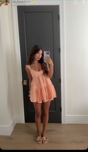 Full leaked Womenbarstool private photo