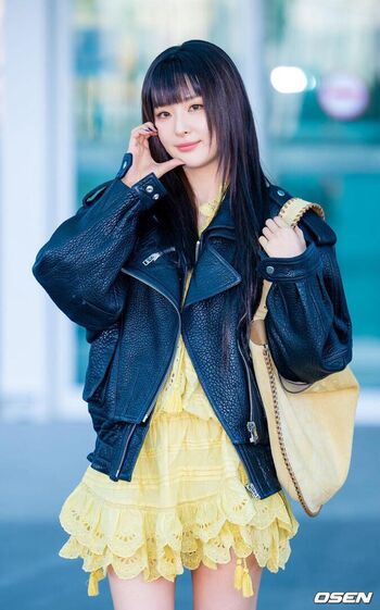 Full leaked Womenk pop page private photo