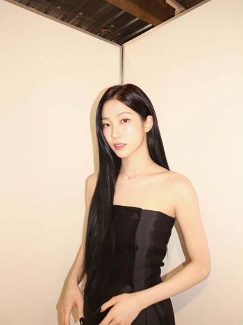 WomenK-pop
