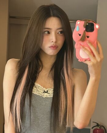 Full leaked Womenk pop private photo
