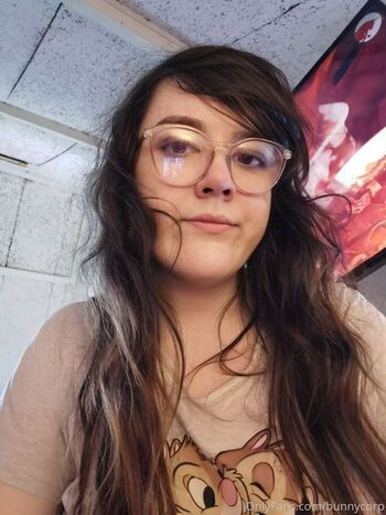 Full leaked Woofing private photo