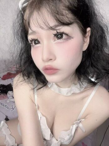 Full leaked Woozixc private photo