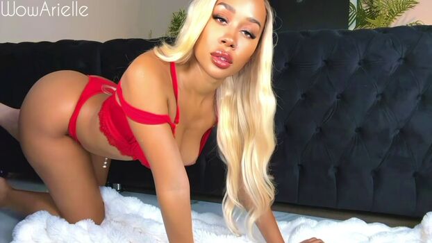 Full leaked Wowarielle private photo