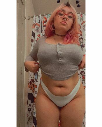 Full leaked Wowzzabunny private photo