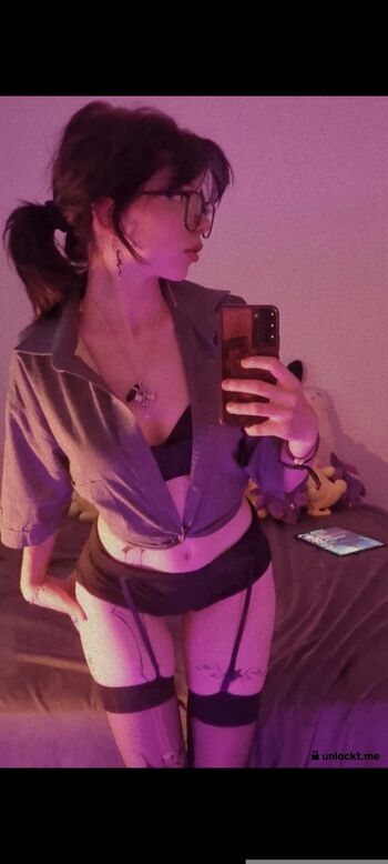 Full leaked X mowmow x private photo