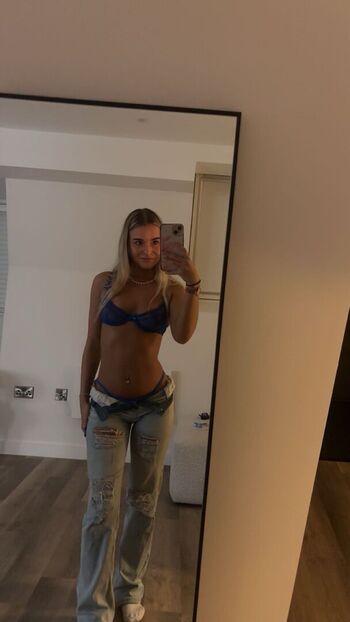 Full leaked Xalexisrosex private photo
