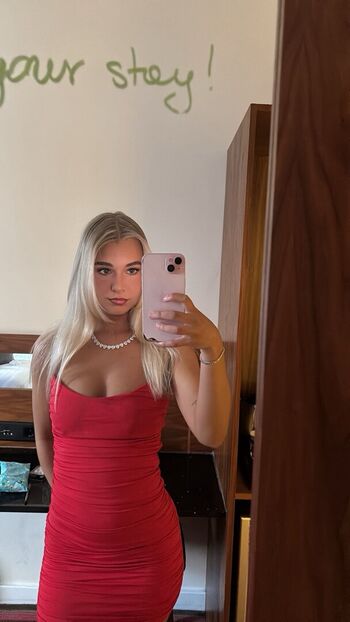 Full leaked Xalexisrosex private photo