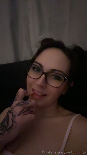Full leaked Xautumnlilyx private photo