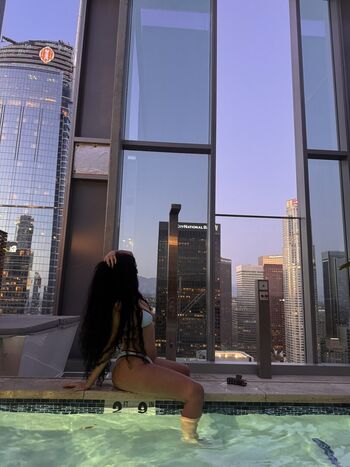 Full leaked Xcarolinejoness private photo