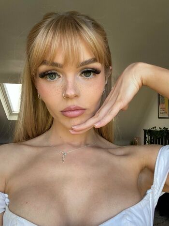 Full leaked Xcxkwb private photo