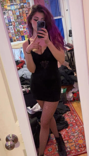 Full leaked Xemsly page private photo