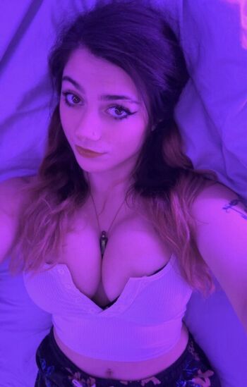 Full leaked Xemsly page private photo