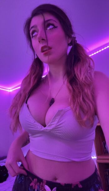 Full leaked Xemsly page private photo
