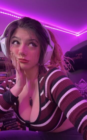 Full leaked Xemsly private photo