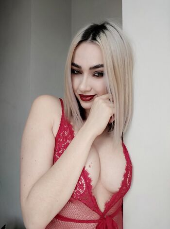 Full leaked Xenia model private photo